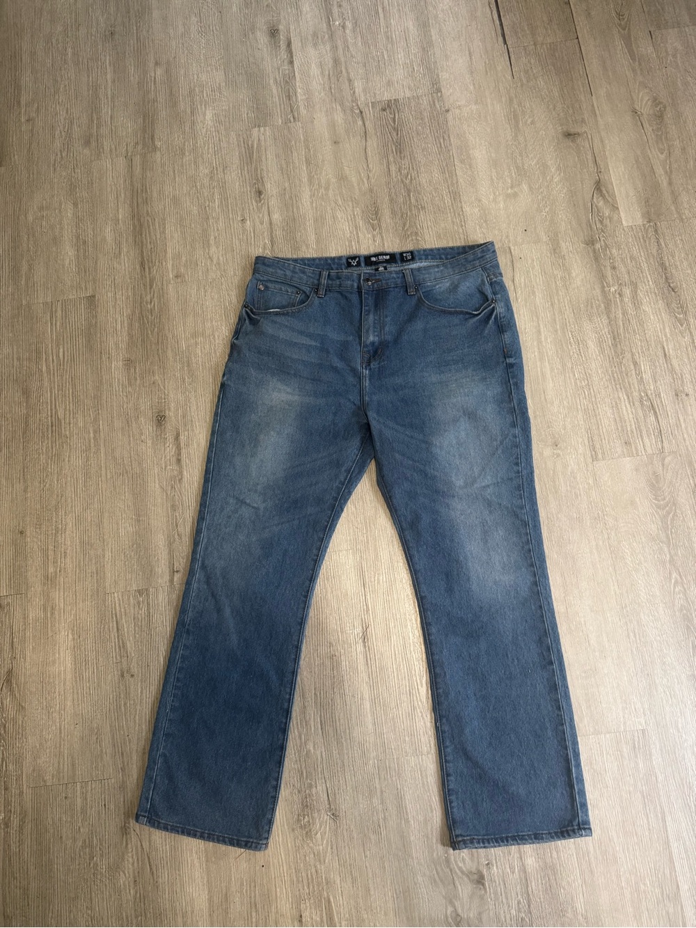 Relaxed Fit Men's Jeans in Washed Blue